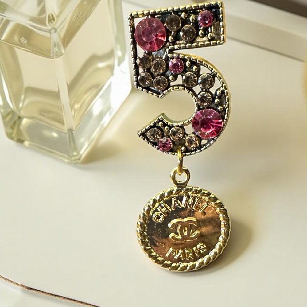 Custom Brooches with Zipperpull Pendants - Picture 11 of 11